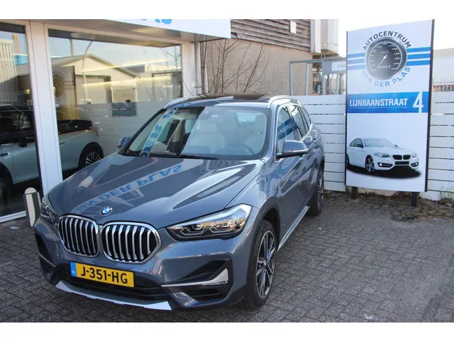 BMW X1 sDrive20i High Executive 2020 Benzine