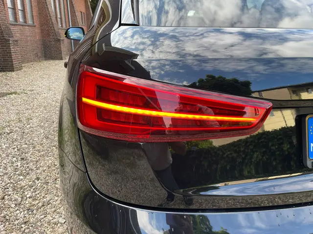 Audi Q3 1.4 TFSI CoD Design Pro Line Plus 2015 Benzine 15