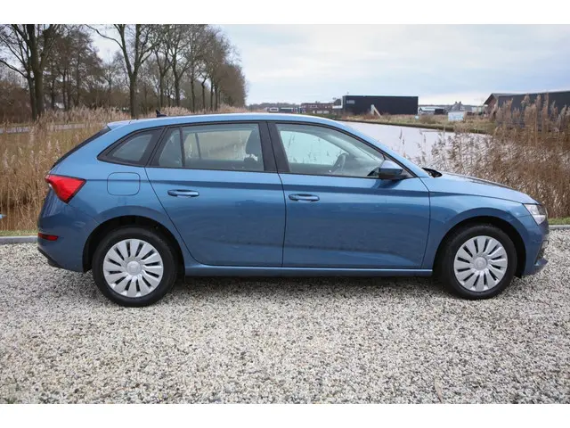 Škoda Scala 1.0 TSI Active 2021 Benzine 16