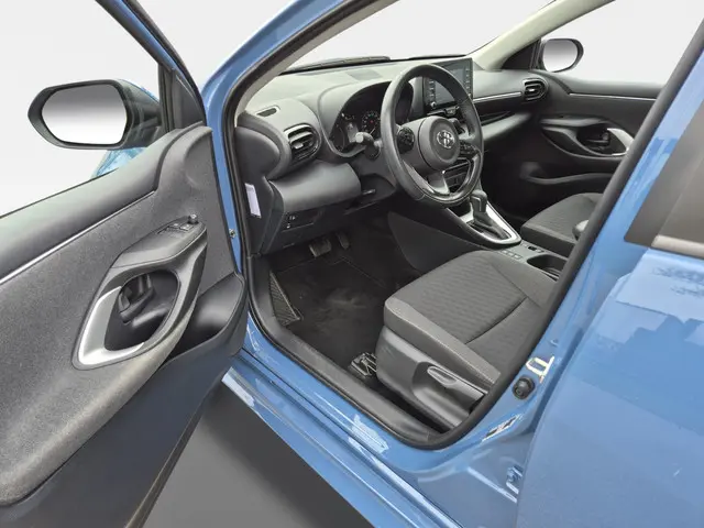 Toyota Yaris 1.5 Hybrid Active 2022 Hybride Benzine 10