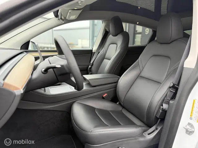 Tesla Model Y RWD 58 kWh 2022 Elektrisch 13
