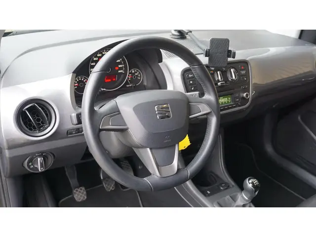 SEAT Mii 1.0 60PK 5Drs Sport Dynamic 2014 Benzine 16