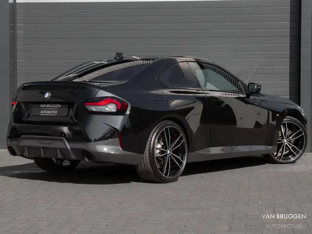 BMW 2 Serie Coupé 220i M-Sport 2022 Benzine 4