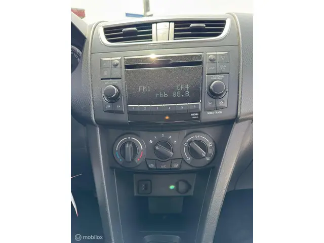 Suzuki Swift 1.2 Bandit EASSS 2012 Benzine 15