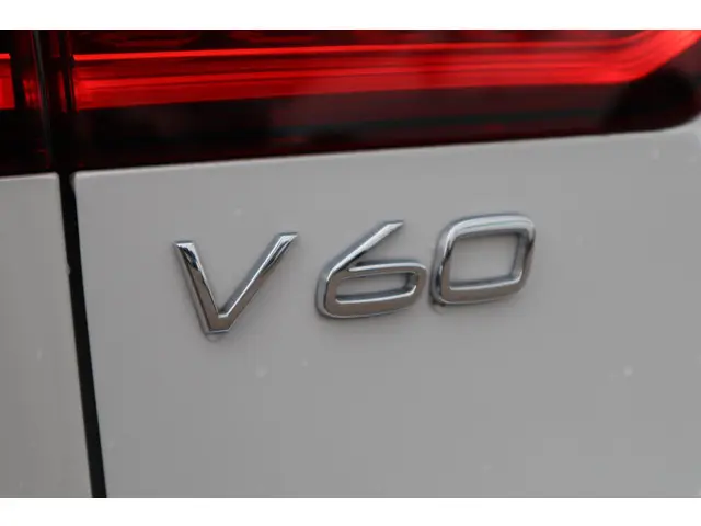 Volvo V60 2.0 B3 Plus Dark 2024 Benzine 21