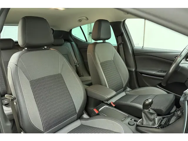 Opel Astra 1.2 Business Elegance 2021 Benzine 14