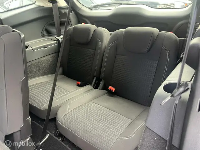 Ford Grand C-Max 1.0 Trend 7p. 2015 Benzine 19