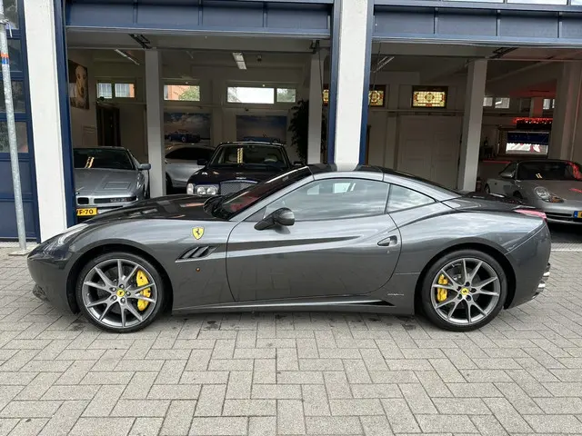 Ferrari California 4.3 V8 HELE 2013 Benzine 6