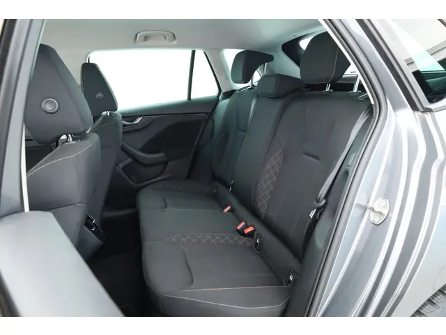 Škoda Kamiq 1.0 TSI Business Edition 2022 Benzine 23