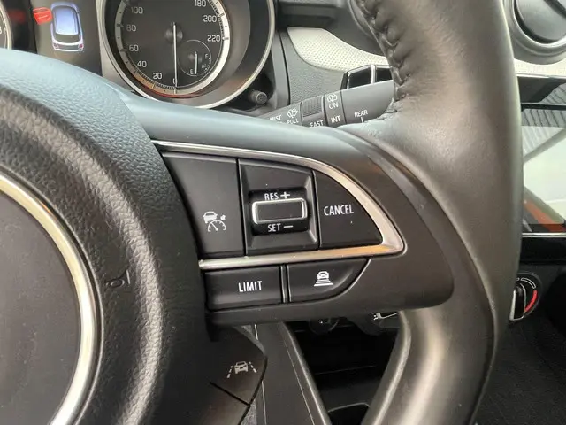 Suzuki Swift 1.2 Select Smart Hybrid 2024 Benzine 13