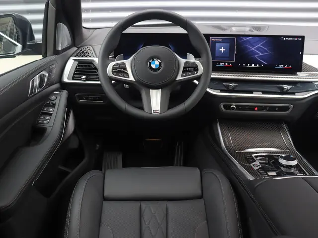 BMW X7 xDrive40i 2025 Benzine 9