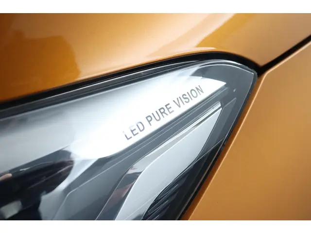 Renault Captur TCe 90 Intens 2017 Benzine 32