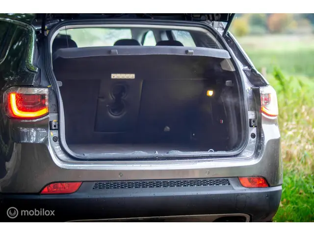 Jeep Compass 1.4 MultiAir Limited 2019 Benzine 31