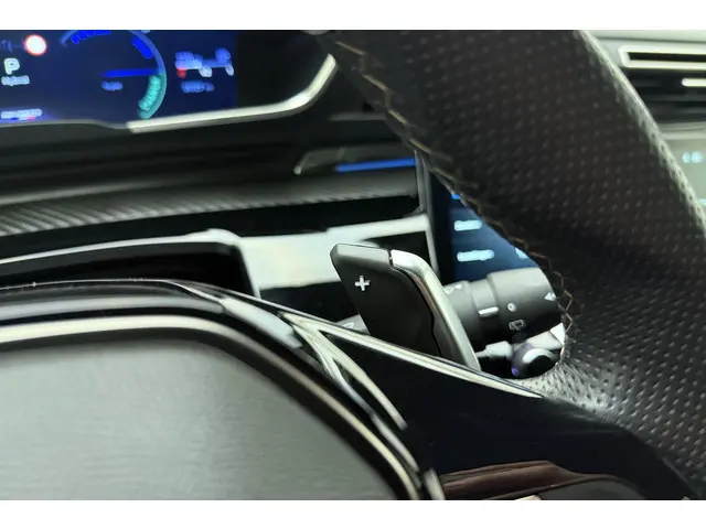 Peugeot 508 SW 1.6 HYbrid 225 GT 2024 Hybride Benzine 40