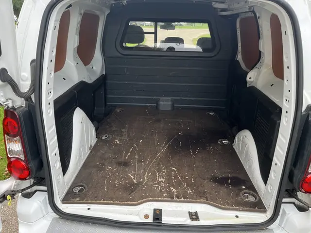 Citroën Berlingo 1.6 e-HDI 500 Club Economy 2013 Diesel 16