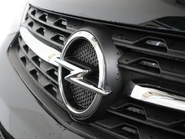 Opel Vivaro 102pk L3H1 Edition 2022 Diesel 10