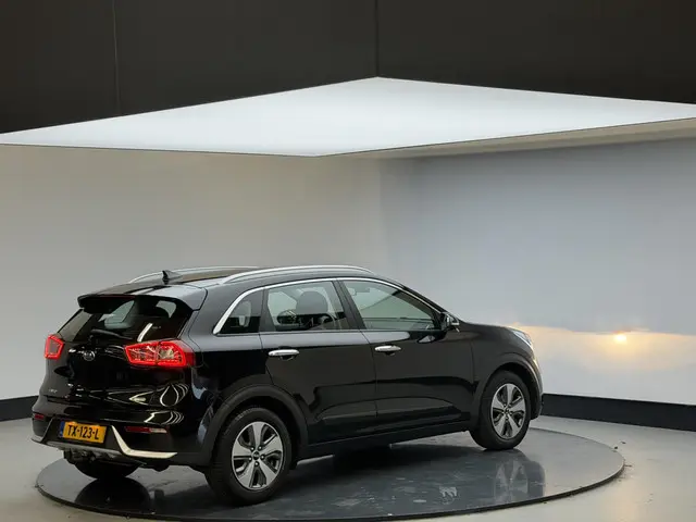 Kia Niro 1.6 GDi Hybrid DynamicLine 2018 Hybride Benzine 7