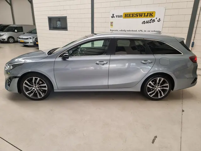 Kia Ceed Sportswagon 1.5 T-GDi GT-PlusLine 2022 Benzine 4
