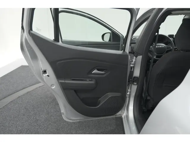 Dacia Sandero Stepway TCe 90 Expression 2023 Benzine 65