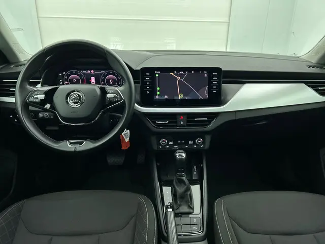 Škoda Kamiq 1.0 TSI 110PK DSG Style 2021 Benzine 23