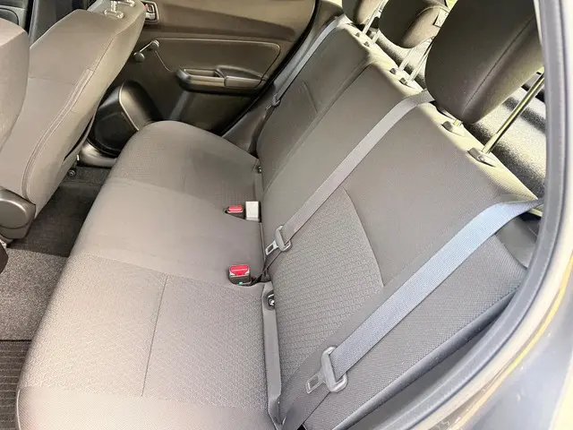 Suzuki Swift 1.2 Comfort Smart Hybrid 2023 Benzine 9