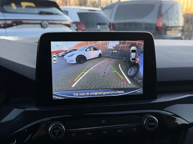 Ford Kuga 2.5 PHEV ST-Line X 2023 Hybride Benzine 30