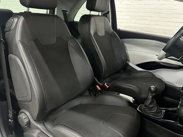 Opel ADAM 1.2 Glam 2014 Benzine 18