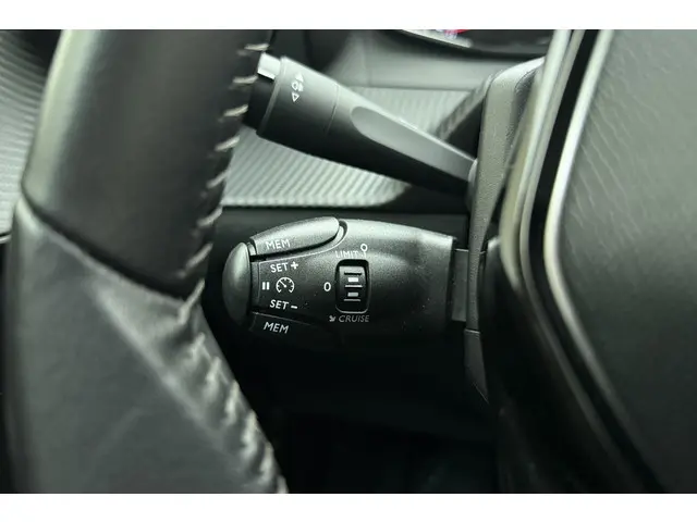 Peugeot 208 1.2 PureTech Active 2020 Benzine 20