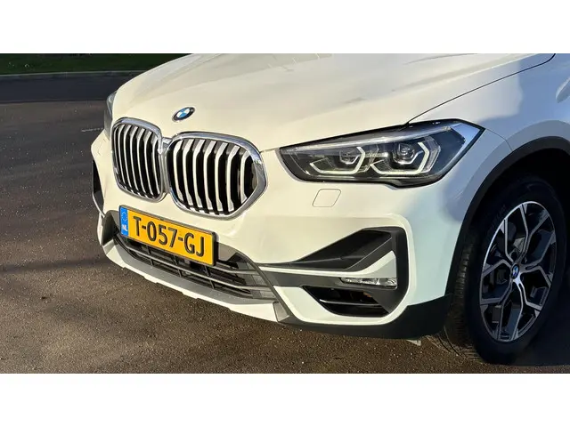 BMW X1 sDrive20i High Executive 2019 Benzine 4