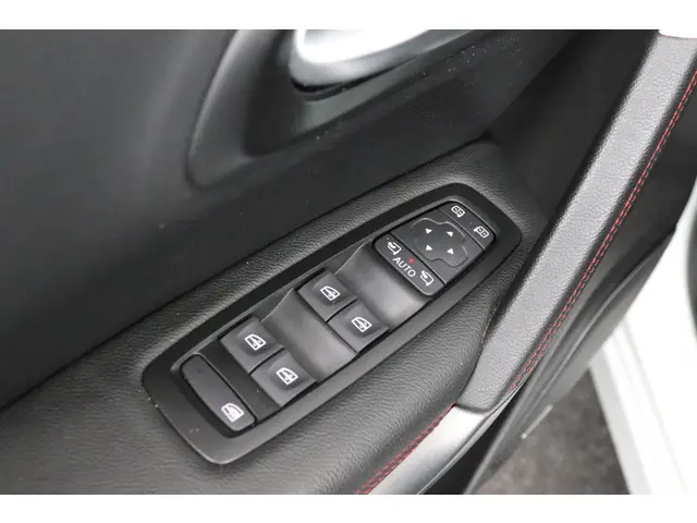 Renault Kadjar 1.3 TCe 160pk Black Edition 2020 Benzine 12