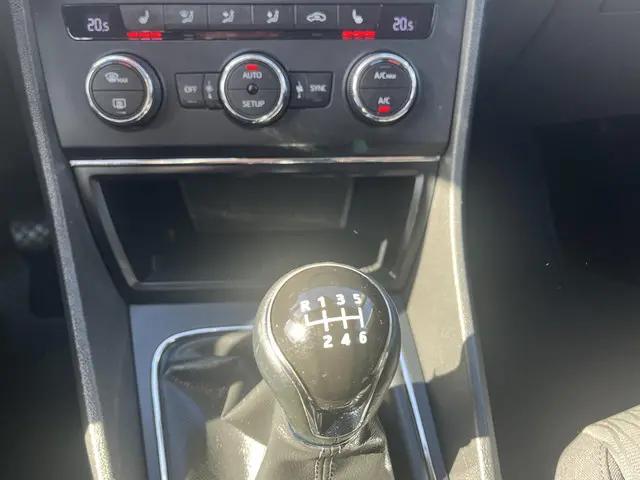 SEAT Leon ST 1.2 TSi 110 pk Style 2014 Benzine 16