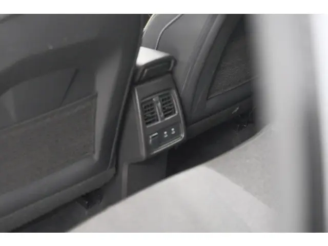 Renault Captur TCe 90 Techno 2025 Benzine 35