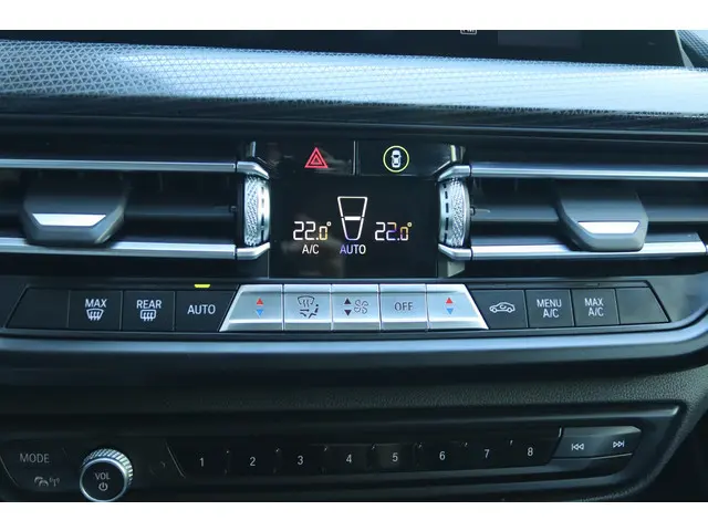 BMW 1 Serie 118I EXECUTIVE EDITION AUT. 2019 Benzine 29