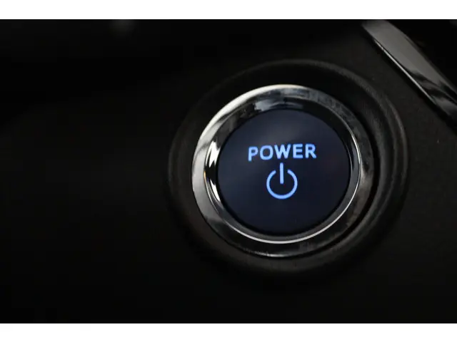 Toyota C-HR 1.8 Hybrid Active 2019 Hybride Benzine 41