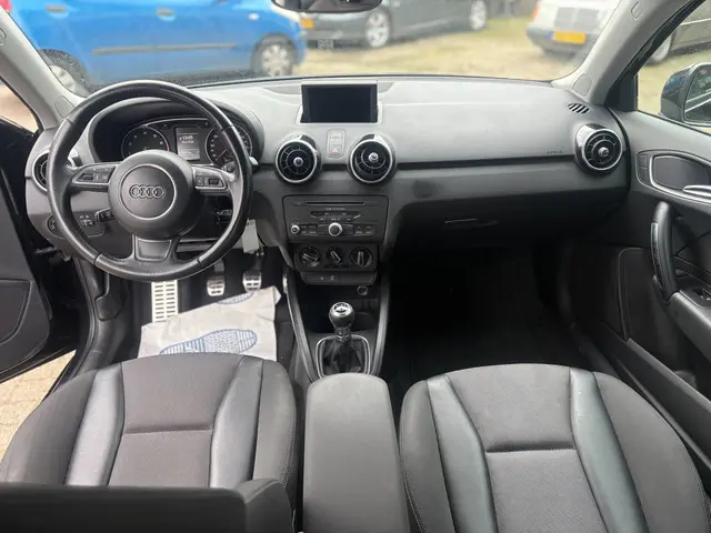 Audi A1 1.2 TFSI Admired 2013 Benzine 13