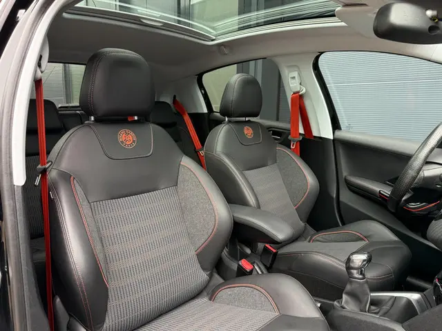 Peugeot 208 1.2 PureTech Roland Garros 2016 Benzine 17