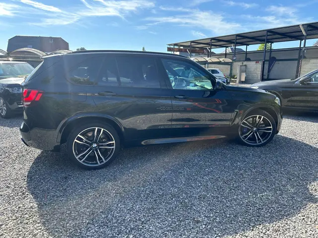 BMW X5 M 4.4 | V8 | LEDER | AUT | NAVI | H-UP | 2016 Benzine 9
