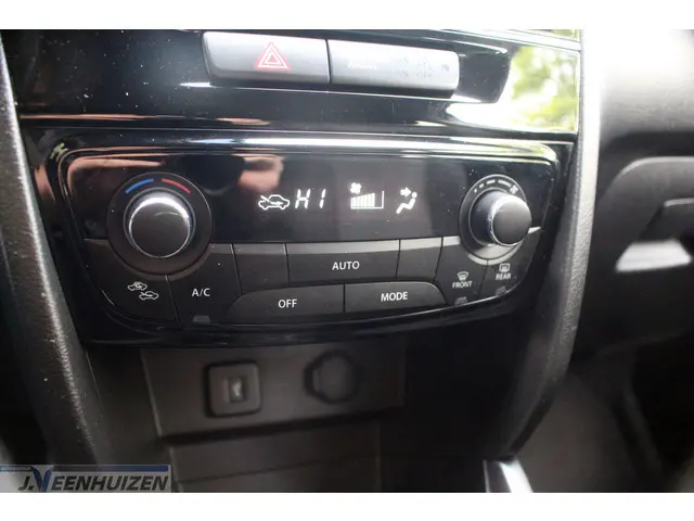 Suzuki Vitara 1.0 Boosterjet Select 2019 Benzine 22
