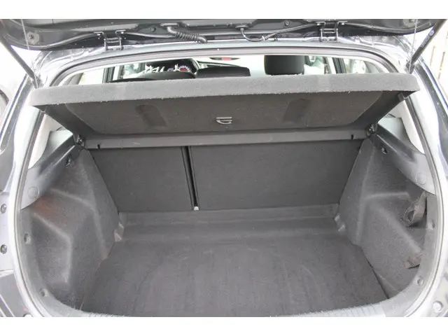 Kia cee'd 1.4 MPi ComfortLine Plus 2016 Benzine 16