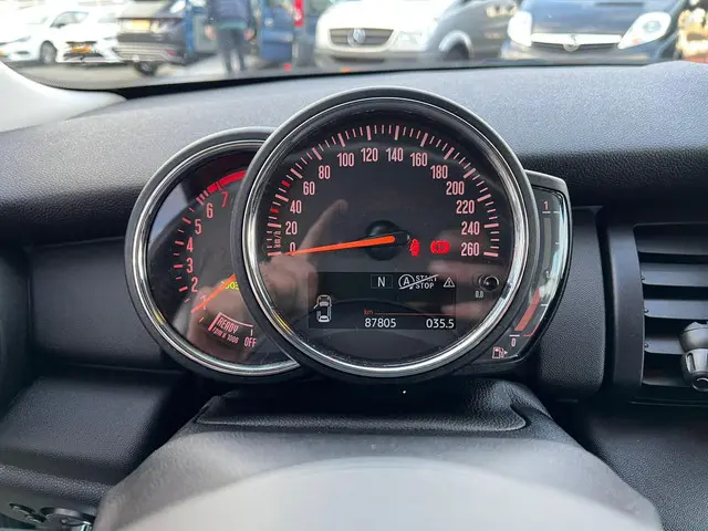 MINI One Mini 1.5 2018 Benzine 18