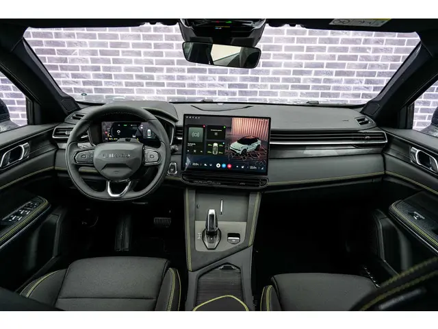 Lynk & Co 01 1.5 Core 2026 Hybride Benzine 6