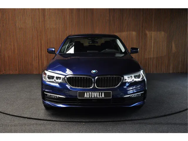 BMW 5 Serie 530i 2018 Benzine 2