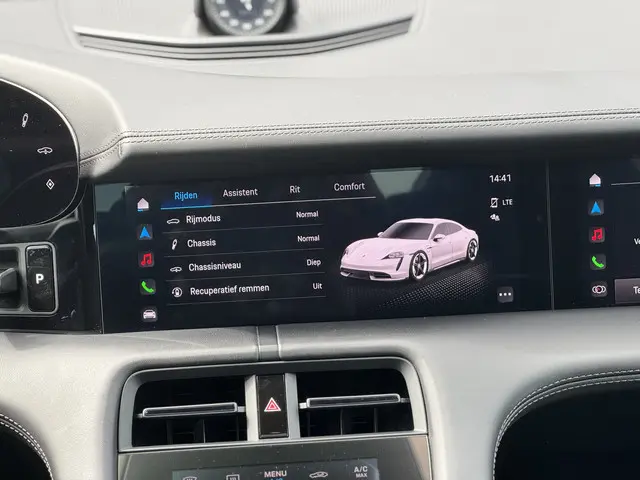 Porsche Taycan 4S Performance 93 kWh 2020 Elektrisch 30