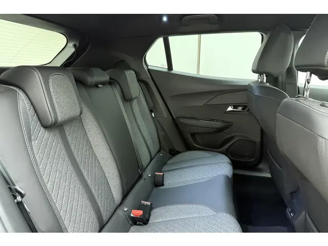 Peugeot 2008 1.2T 100pk Allure 2024 Benzine 14