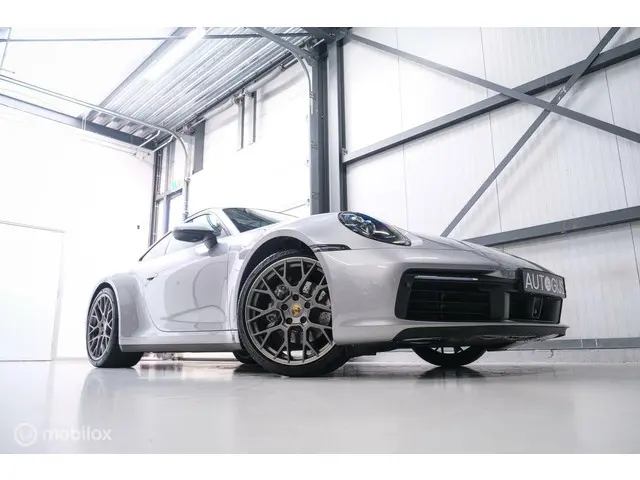 Porsche 911 3.0 Carrera 2020 Benzine 11