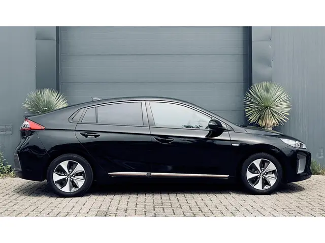 Hyundai IONIQ Premium EV 2018 Elektrisch 22