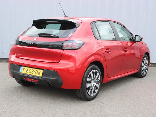 Peugeot 208 1.2 PT Active 2020 Benzine 6