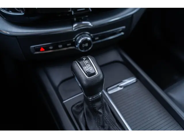 Volvo XC60 T5 Momentum 2018 Benzine 37