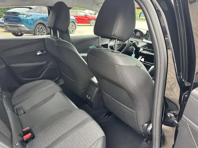 Peugeot 208 1.2 Turbo 100 PK Allure 2023 Benzine 31