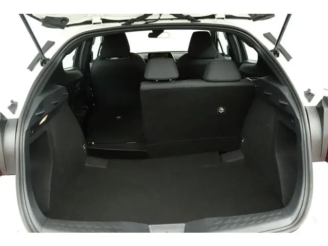 Toyota C-HR 1.2 Comfort 2017 Benzine 22